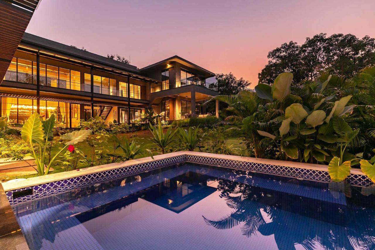 Stayvista At The Charcoal Villa Luxury Collection Alībāg Εξωτερικό φωτογραφία
