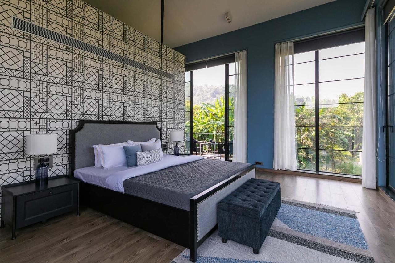 Stayvista At The Charcoal Villa Luxury Collection Alībāg Εξωτερικό φωτογραφία