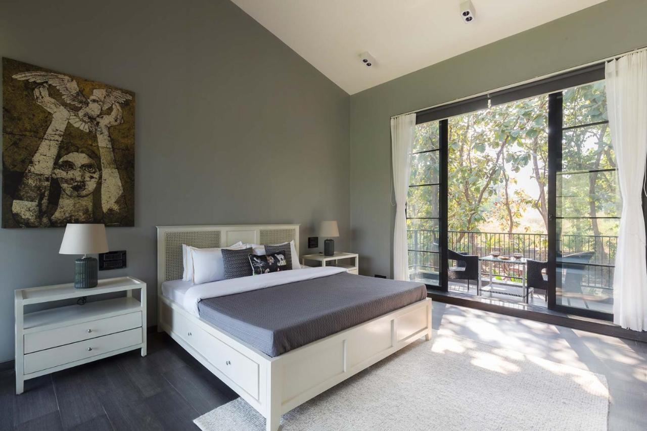 Stayvista At The Charcoal Villa Luxury Collection Alībāg Εξωτερικό φωτογραφία