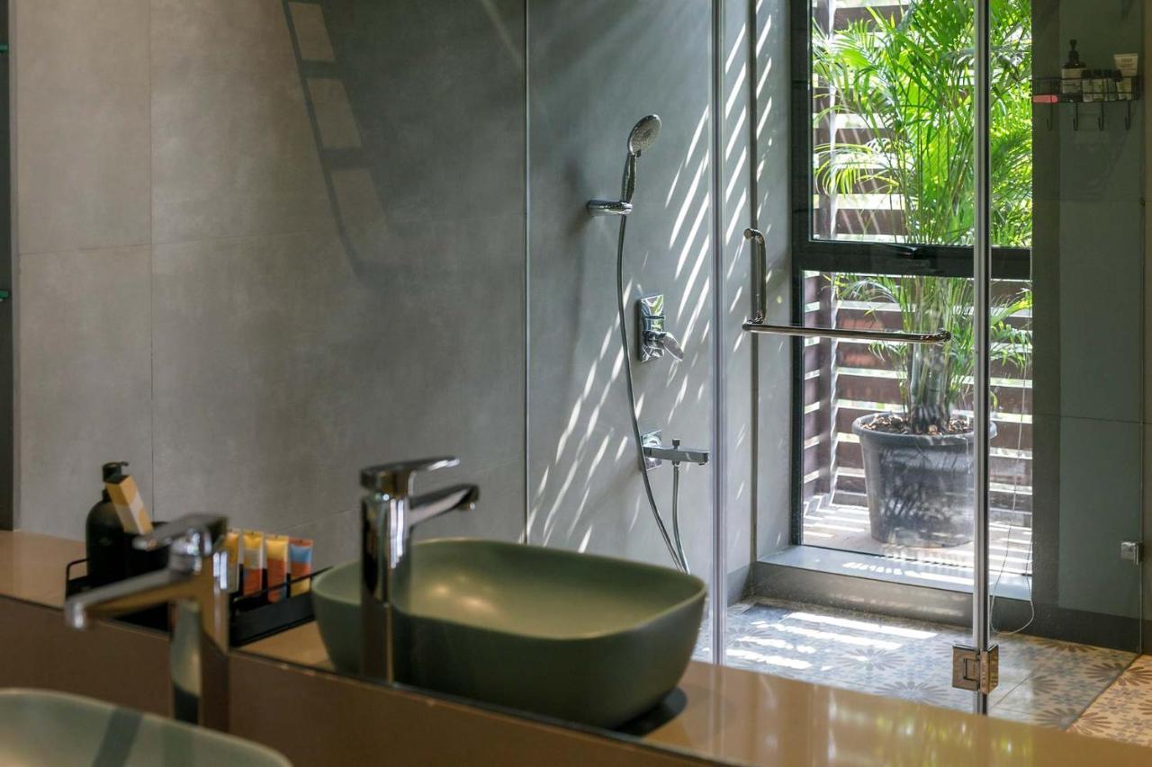 Stayvista At The Charcoal Villa Luxury Collection Alībāg Εξωτερικό φωτογραφία