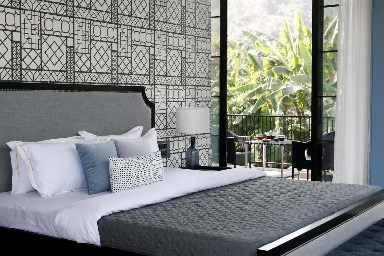 Stayvista At The Charcoal Villa Luxury Collection Alībāg Εξωτερικό φωτογραφία