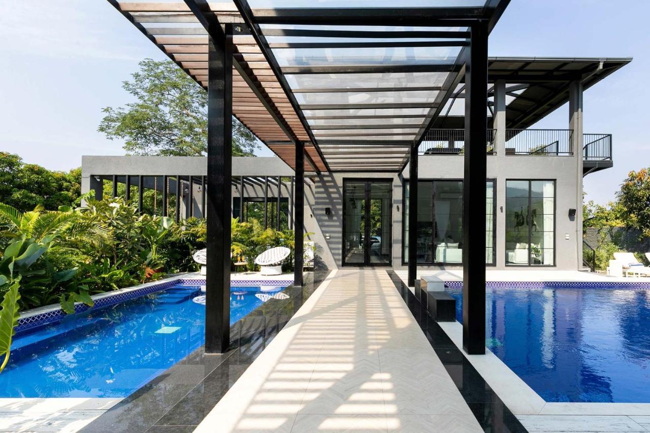 Stayvista At The Charcoal Villa Luxury Collection Alībāg Εξωτερικό φωτογραφία