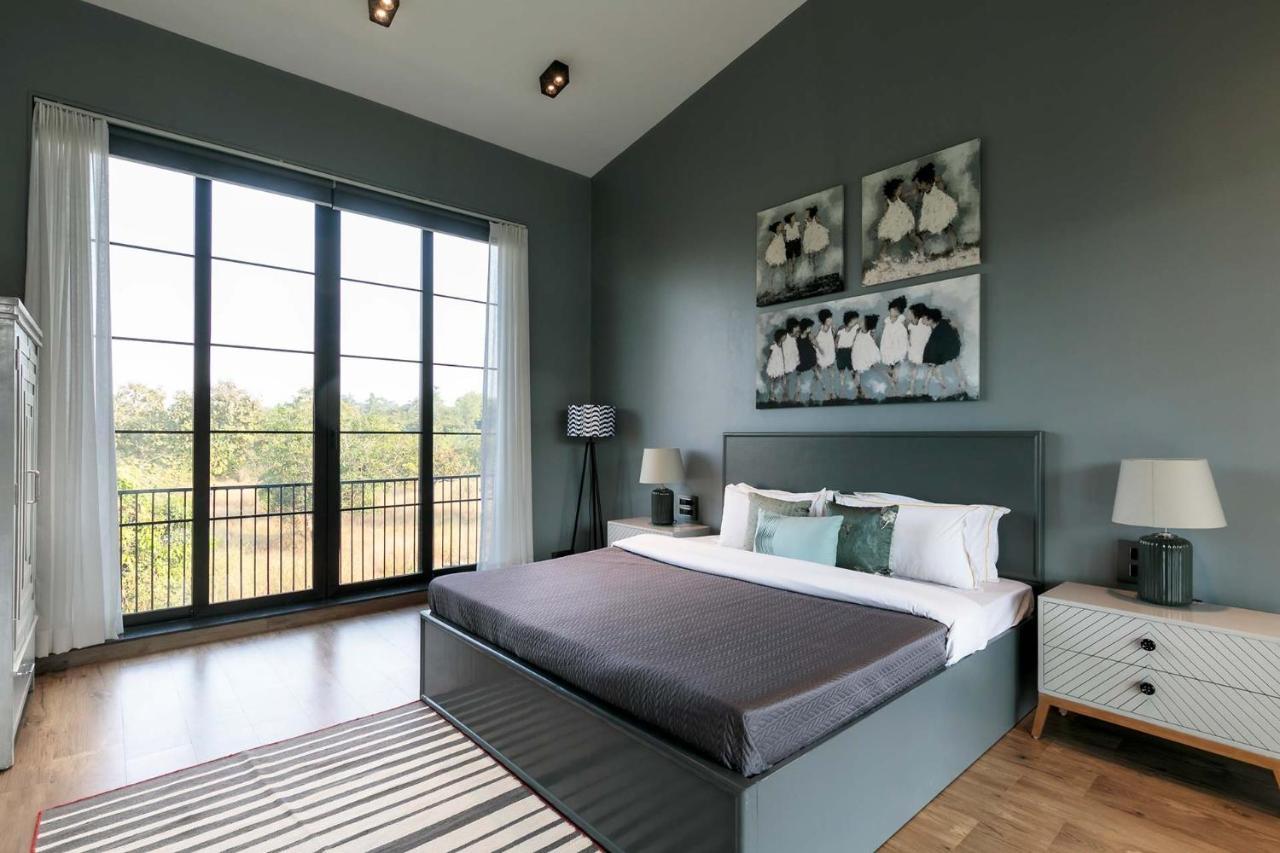 Stayvista At The Charcoal Villa Luxury Collection Alībāg Εξωτερικό φωτογραφία
